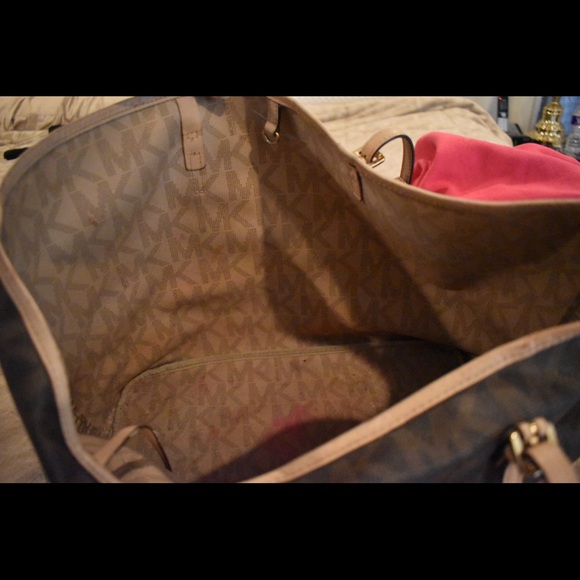 Michael Kors Tote - Picture 7 of 8